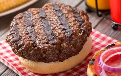 Burger barbecue parfait : mes secrets pour un goût fumé et juteux