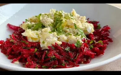 Betterave crue: la salade fraîcheur qui va vous surprendre ! Recettes