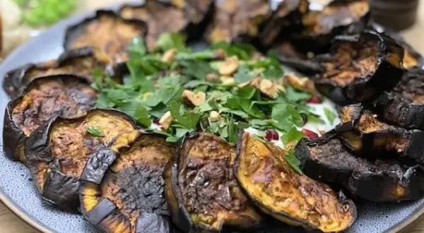 Aubergines grillées au four: le secret d'une texture fondante et légère