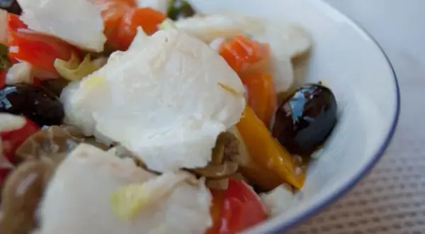 Salade de morue : Maîtrisez la recette parfaite et ses variantes