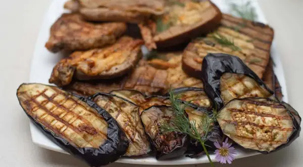 Aubergine grillée : calories ? Maîtrisez sa légèreté !