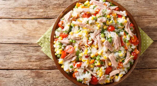 Vinaigrette mayonnaise salade de riz : l'astuce gourmande du chef