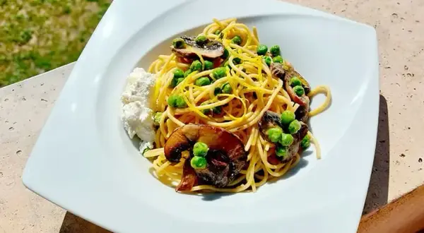 Pâtes aux petits pois : Ma recette italienne crémeuse & authentique