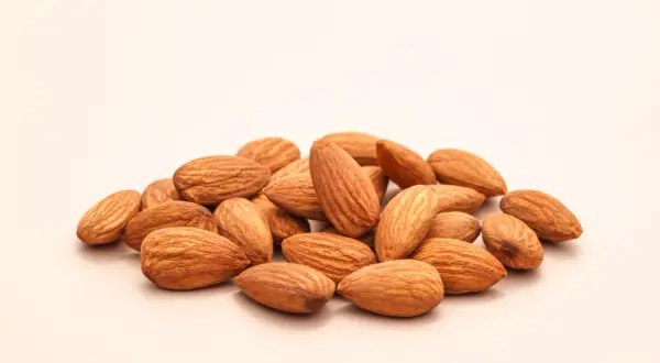 Calories amande grillée : Atout ou frein pour votre ligne ?